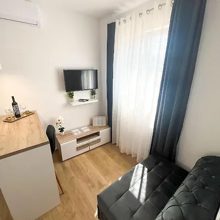 Apartment Ana,